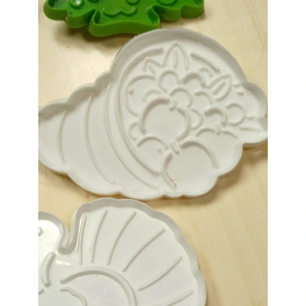 Vtg 5 Hutzler Lot Thanksgiving Fall Cookie Cutters Indian+ Christmas